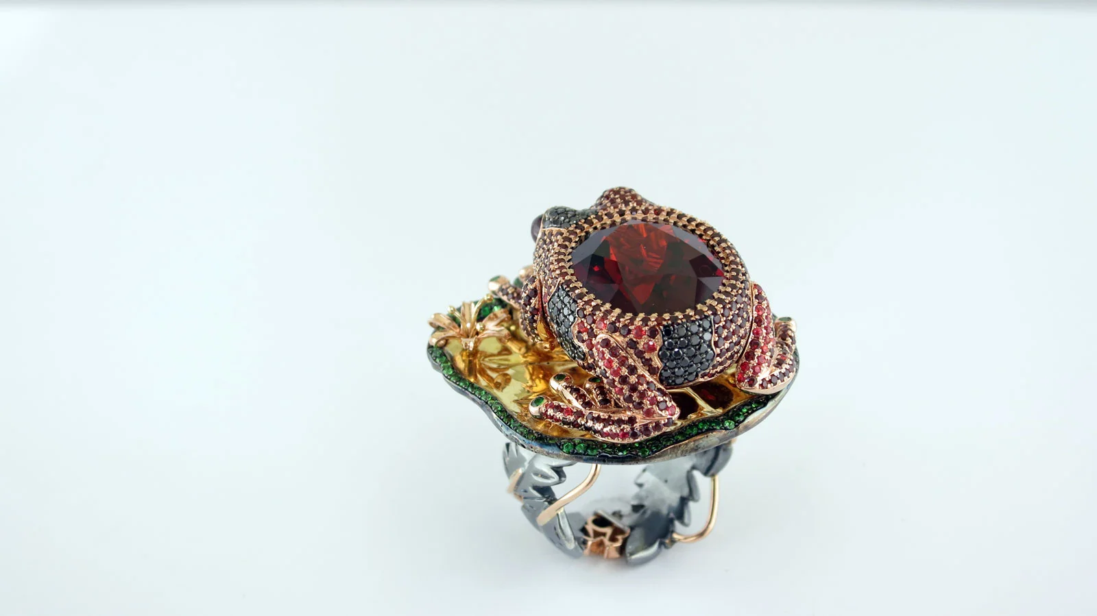 AGTA FROG1 (1).jpg