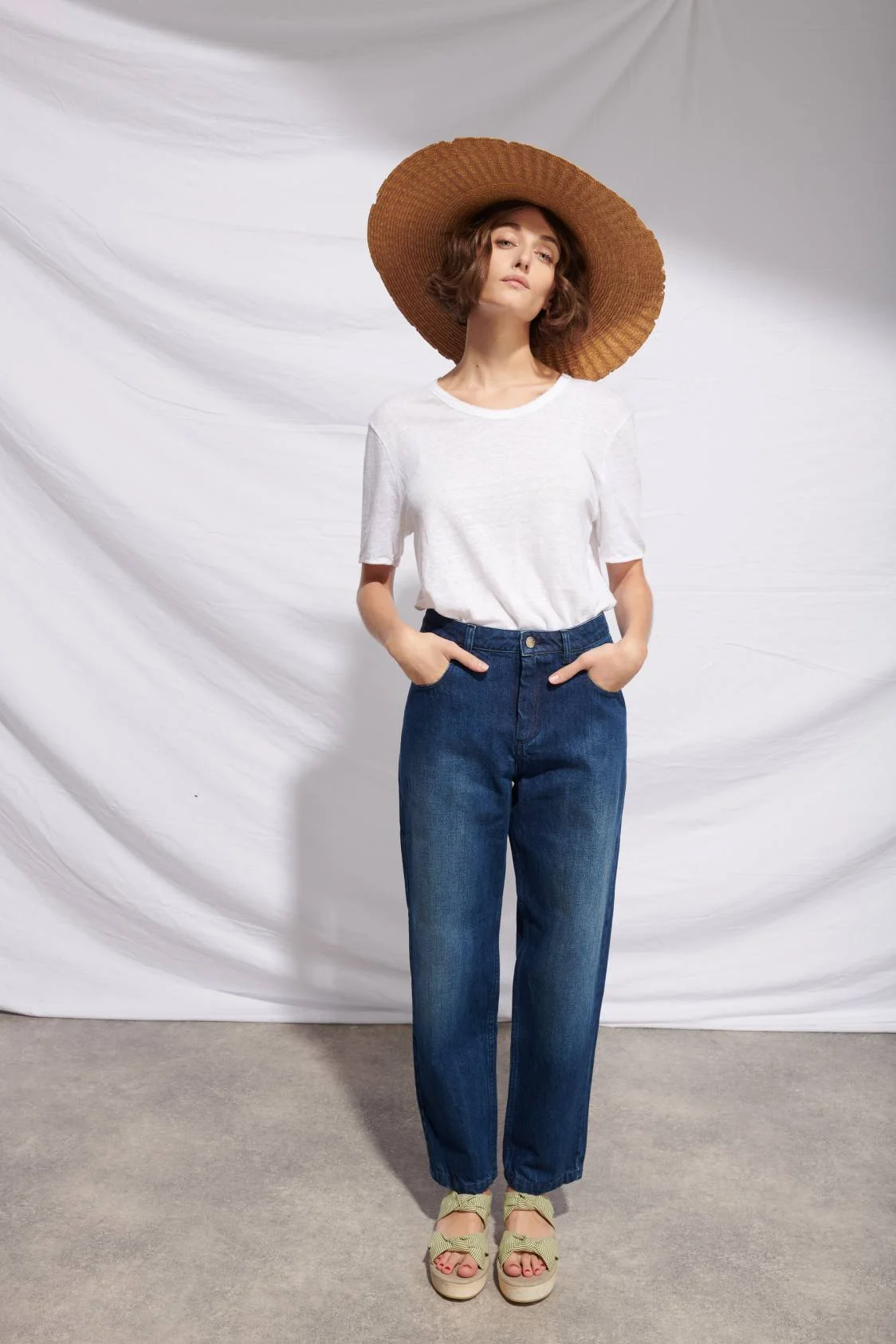 boyfriend-denim-trousers (4).jpg