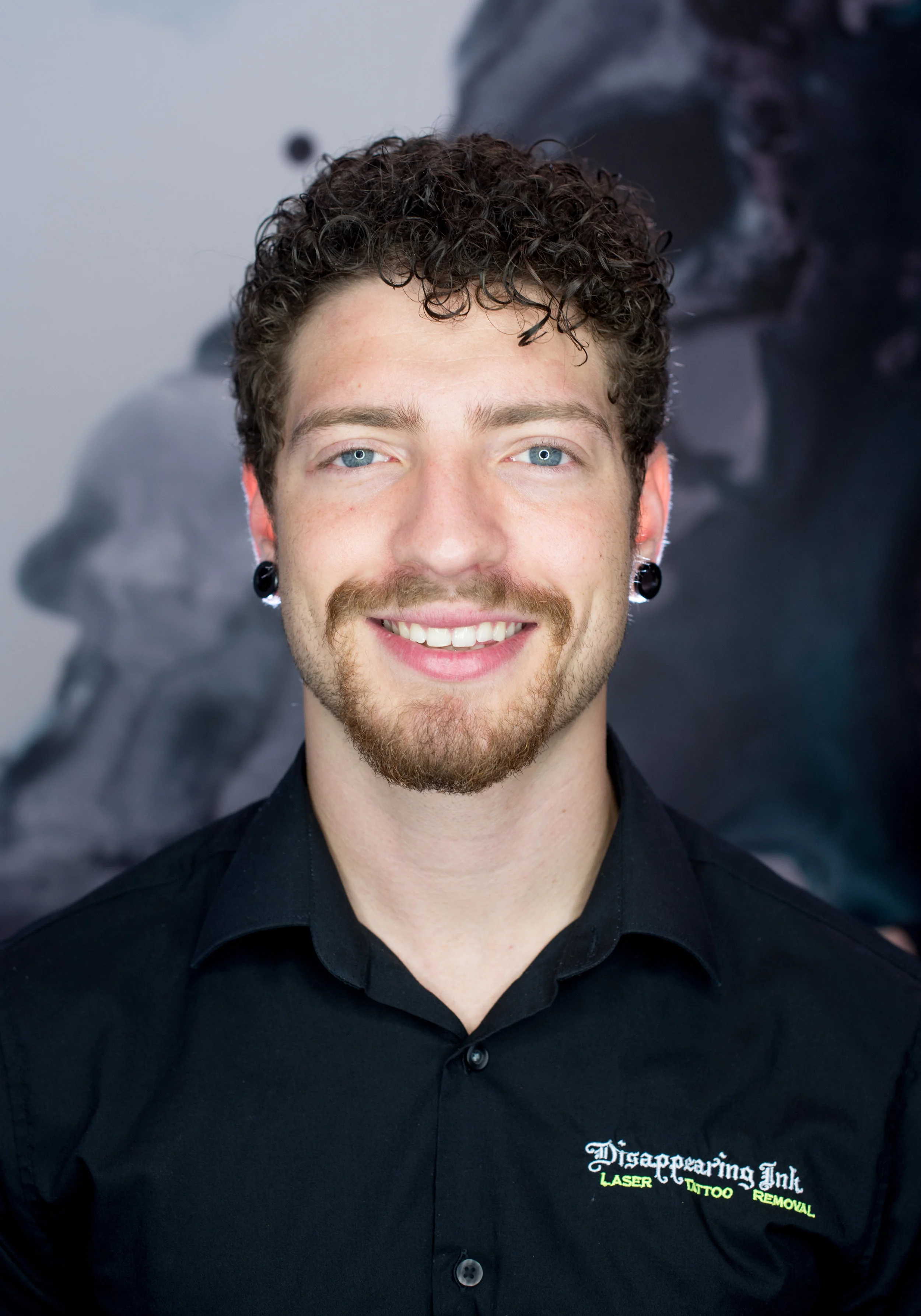 IAN HEADSHOT.jpg