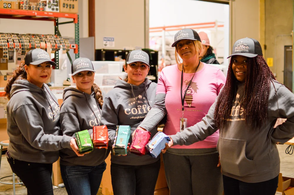 central-city-coffee_women_with_bags_sm17.jpg