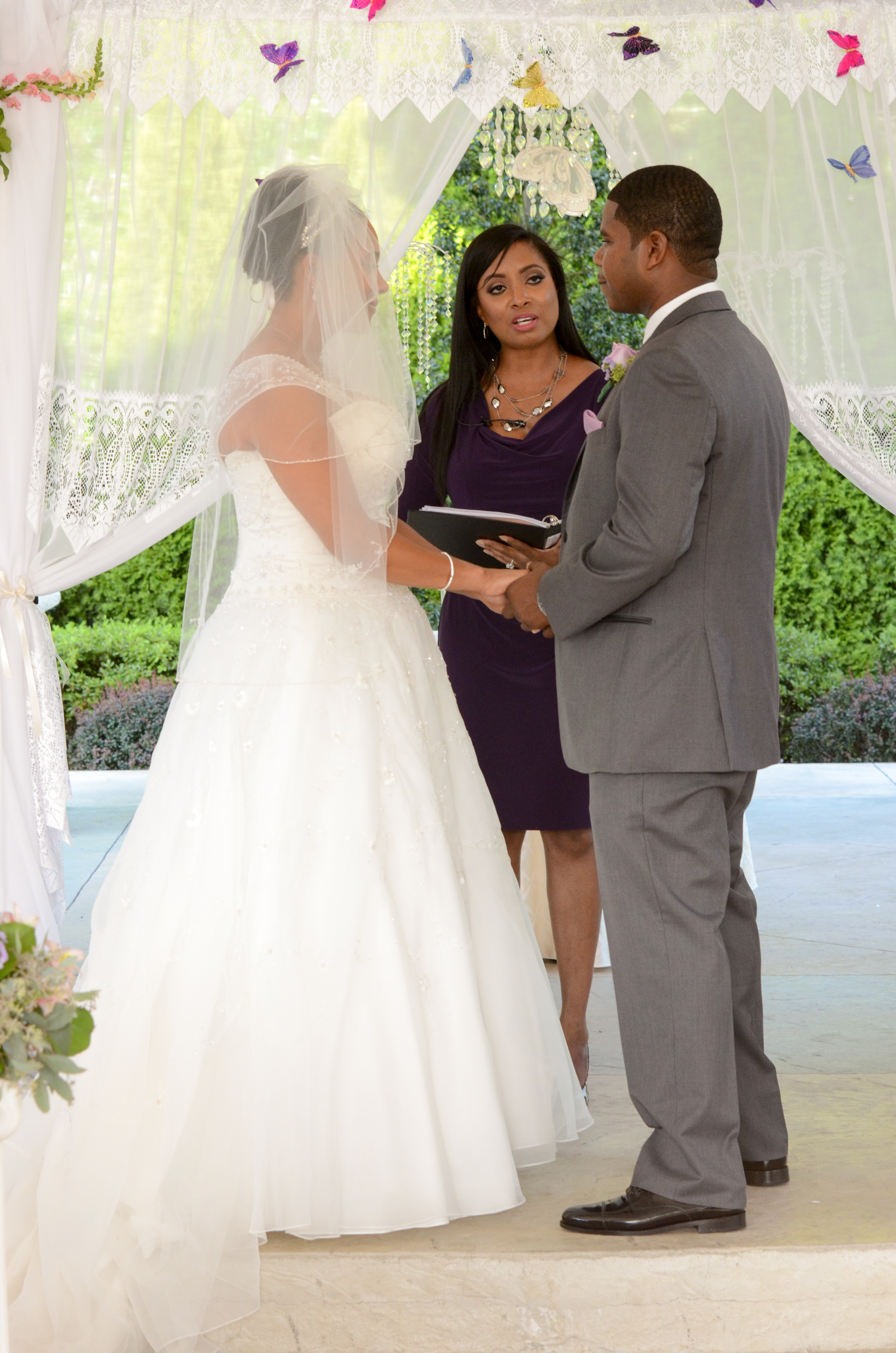 Officiant: Aretha Gaskin | Weddings By Aretha