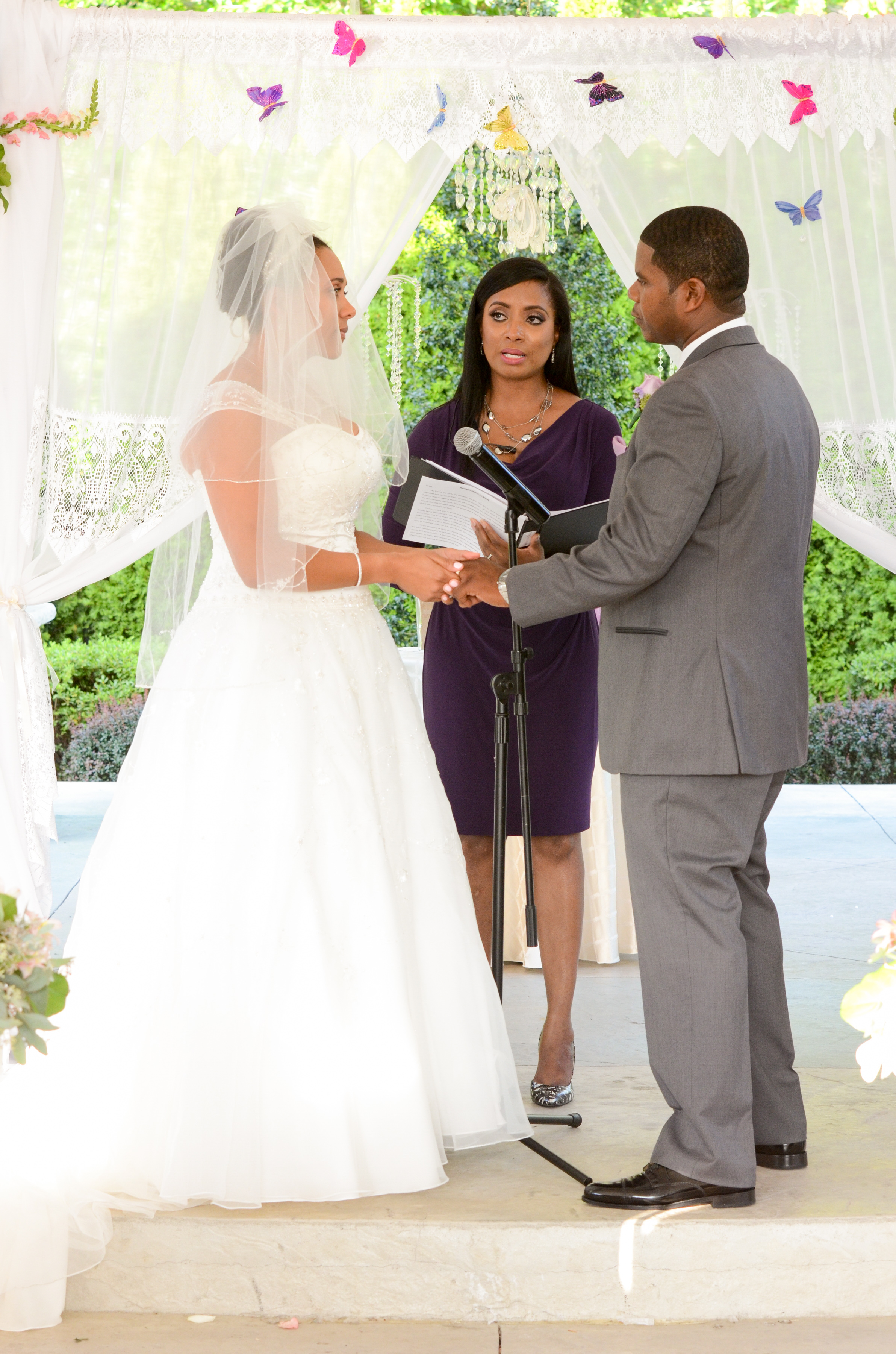 Officiant: Aretha Gaskin | Weddings By Aretha