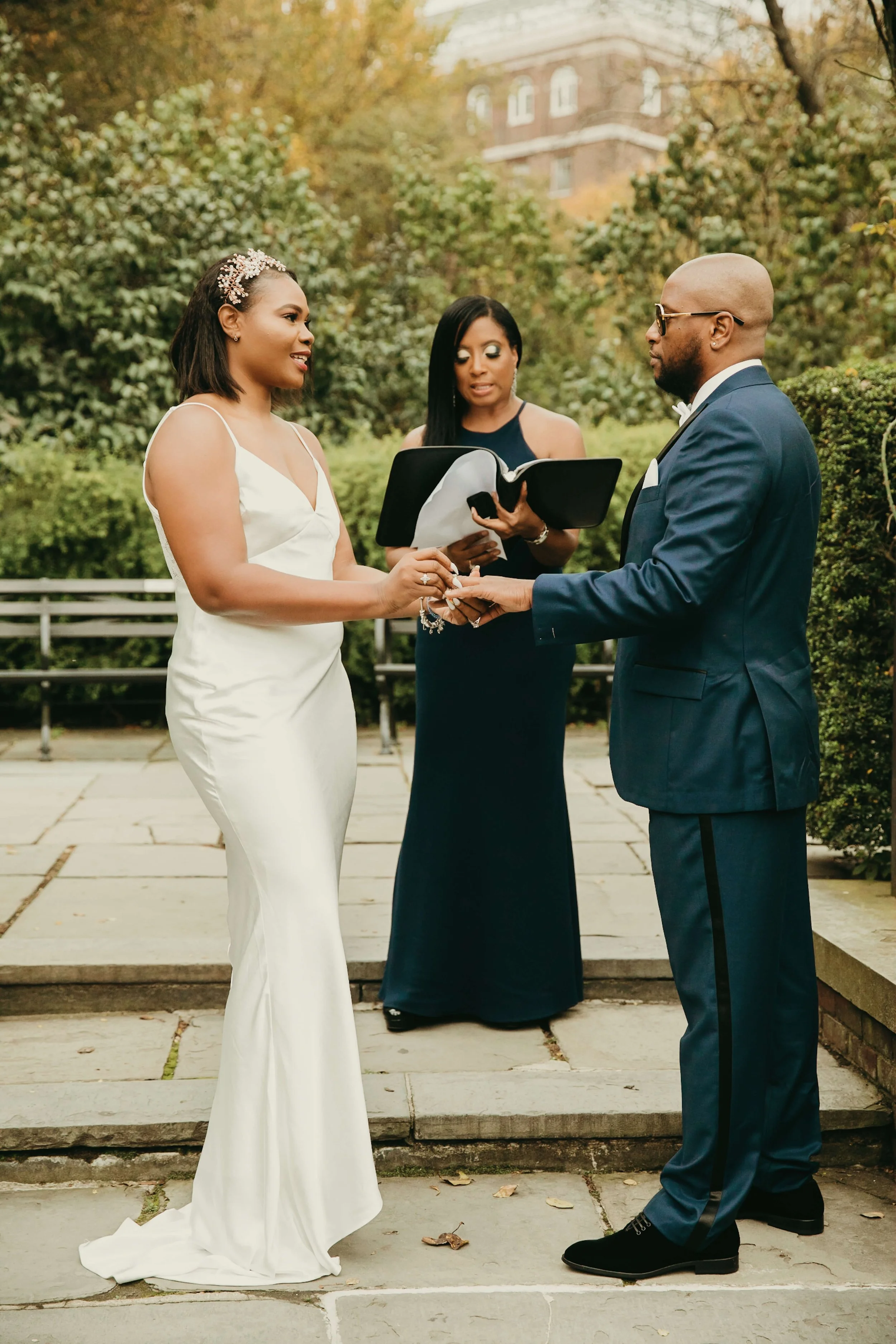 rodlyn-sean-conservatory-garden-wedding-rings.jpg