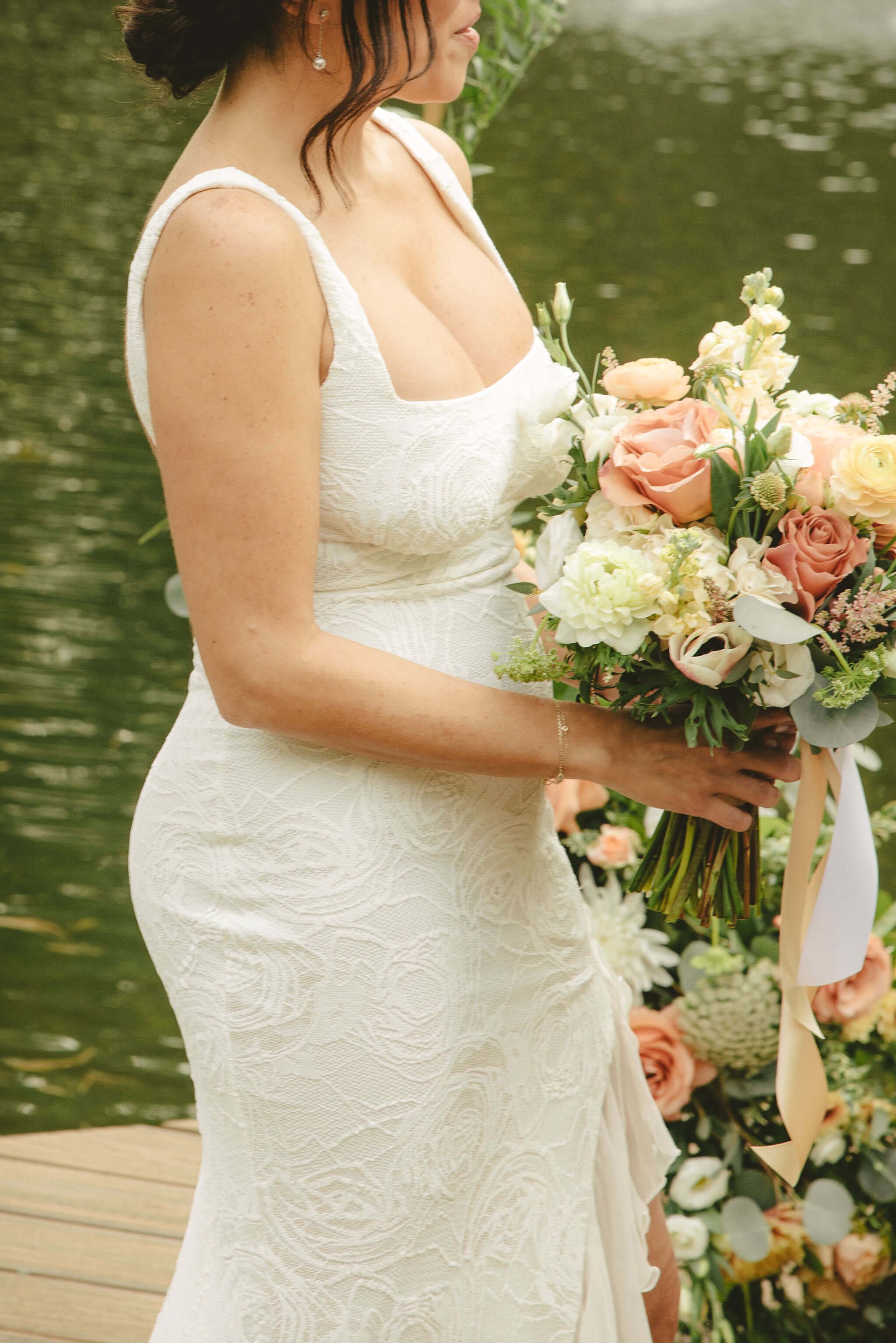 new-jersey-elopement-bridal-details-outdoor-ceremony.jpg