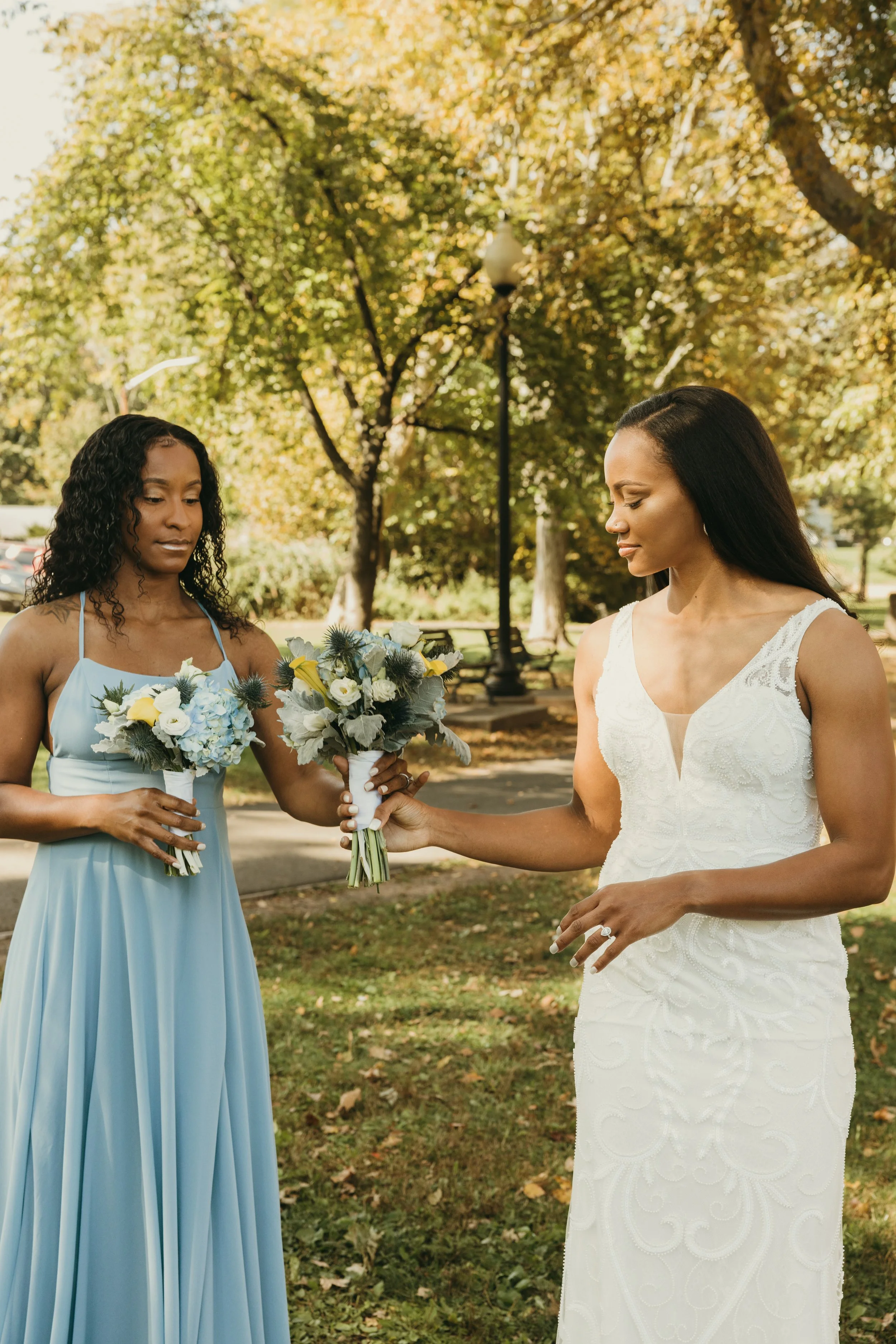 jaide-best-friend-wedding-bouquet-mindowaskin-park-elopement-westfield-nj.jpg