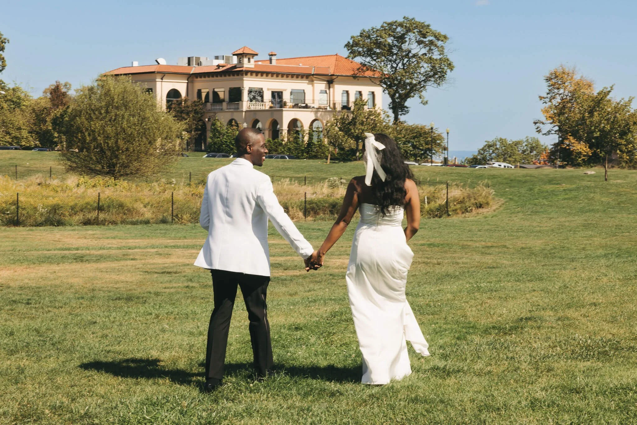New Jersey elopement officiant leading an outdoor ceremony in Essex County