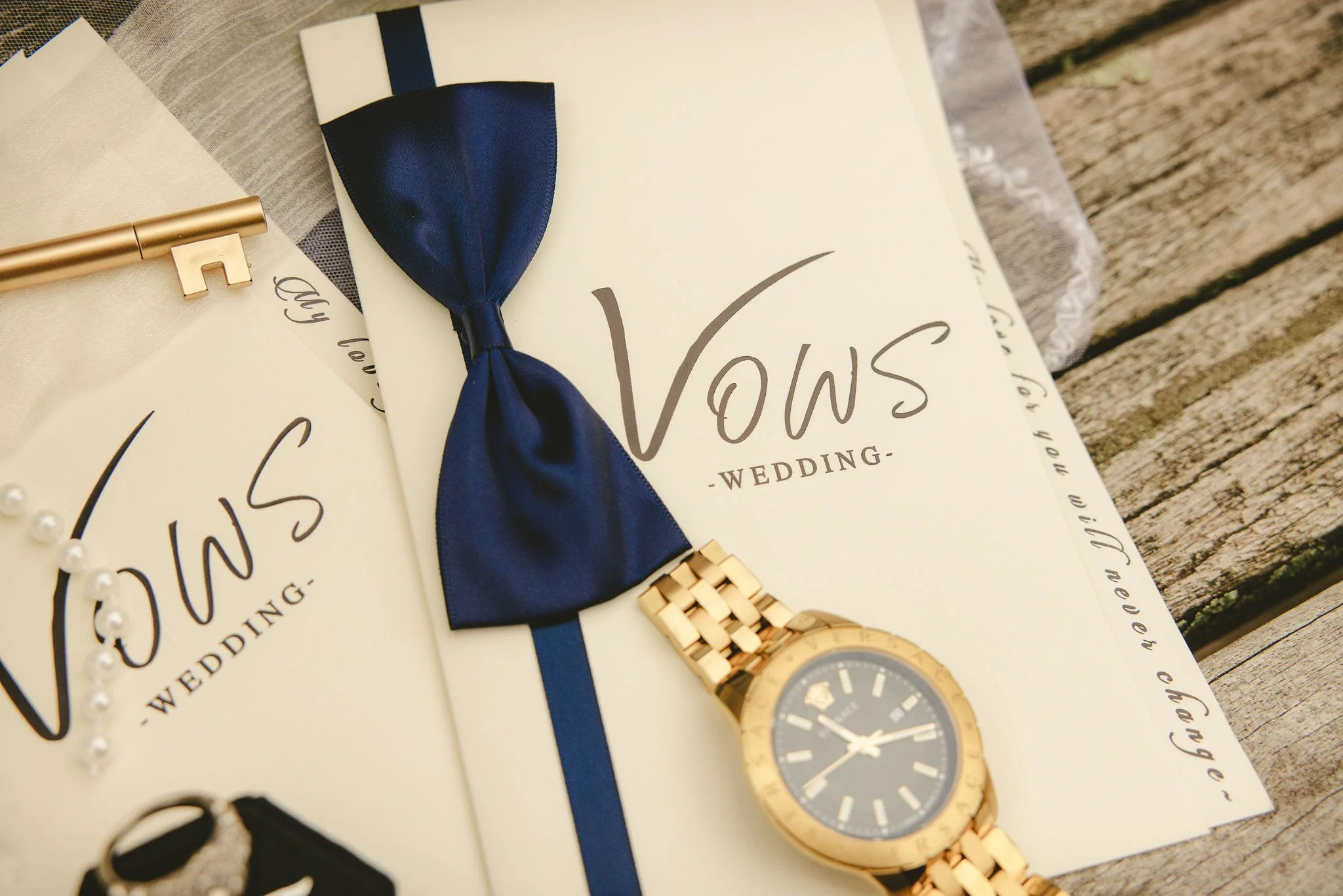 mindowaskin-park-vows-flatlay-navy-bowtie-tiffany-ro.jpg.jpg