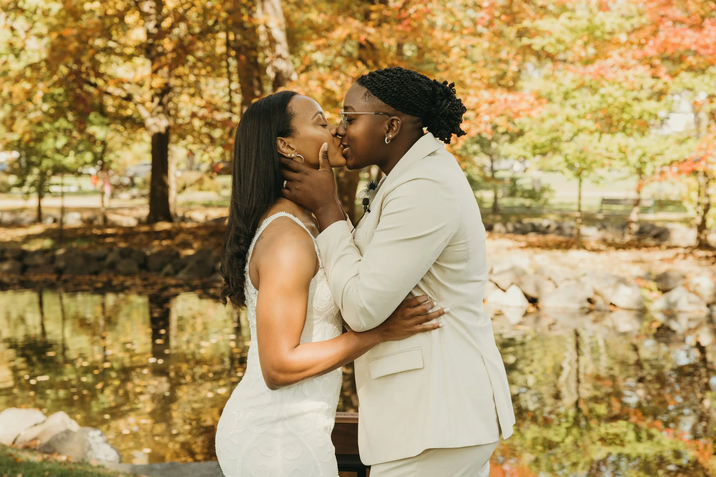 Jaide and Amiaya share their first kiss as newlyweds during their intimate Mindowaskin Park elopement in Westfield, NJ.
