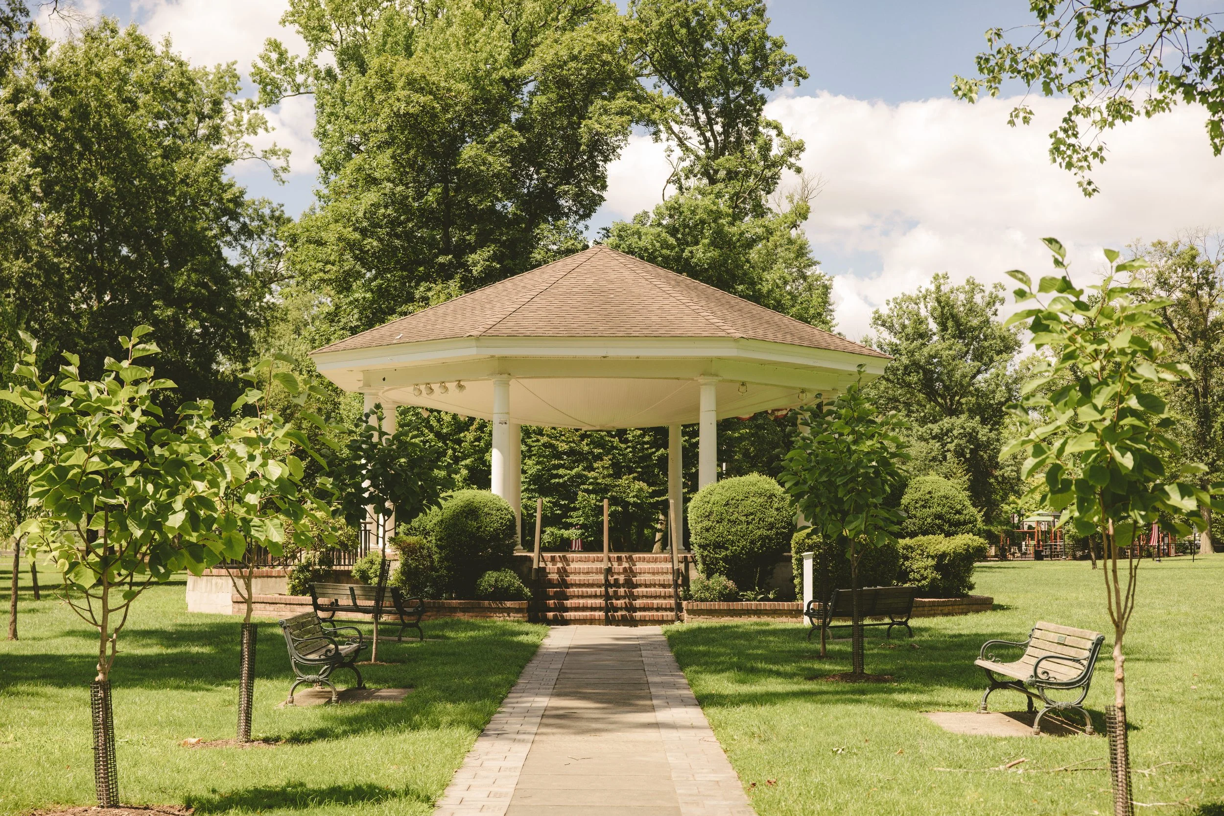 Gazebo and grounds at Mindowaskin Park in Westfield, NJ, a Union County wedding and elopement location.