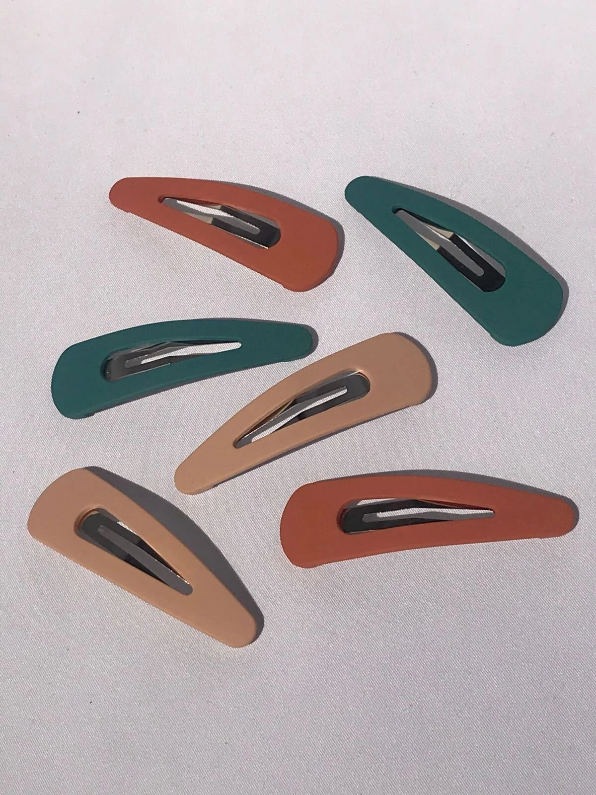 Oversized Matte Clips 