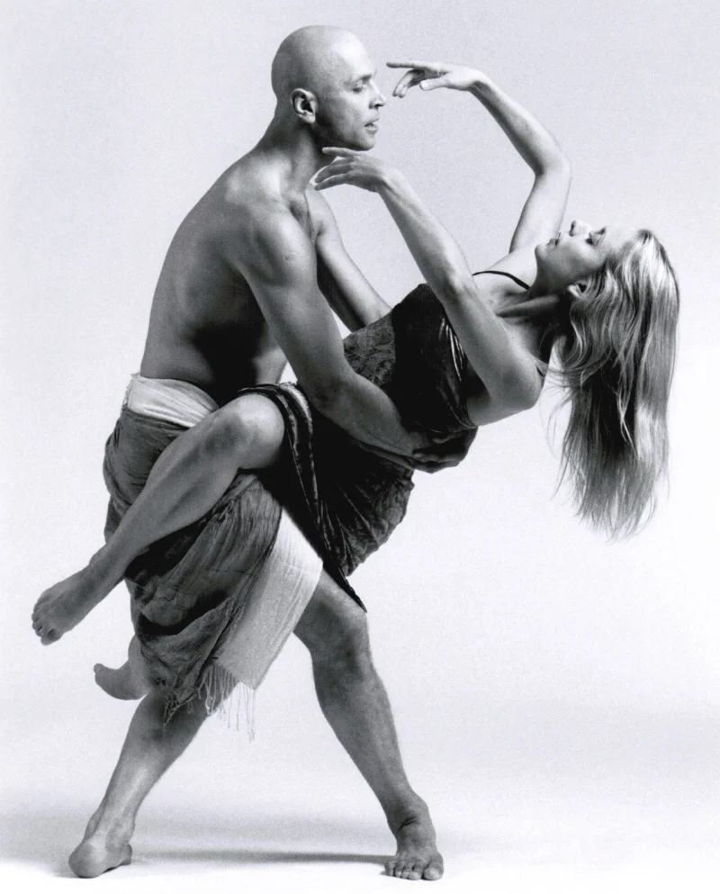 The Nine Sentiments dance/poetry piece with Mary Paterson and Robert Glumbek. Collaboration with Michael Ondaatje. Photo: Cylla Von Tiedemann