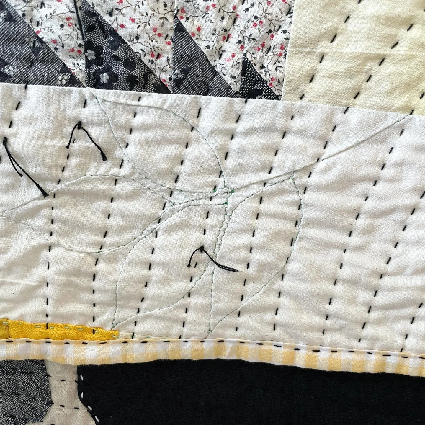 Vignettes Quilt detail leaf.jpeg