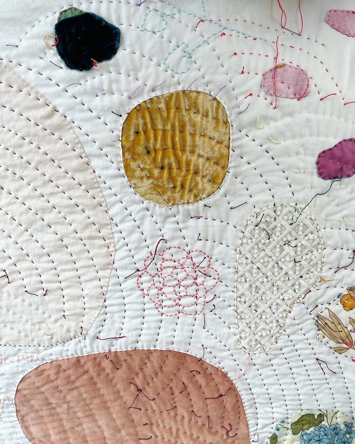 We're Never Met process quilting flower.jpeg