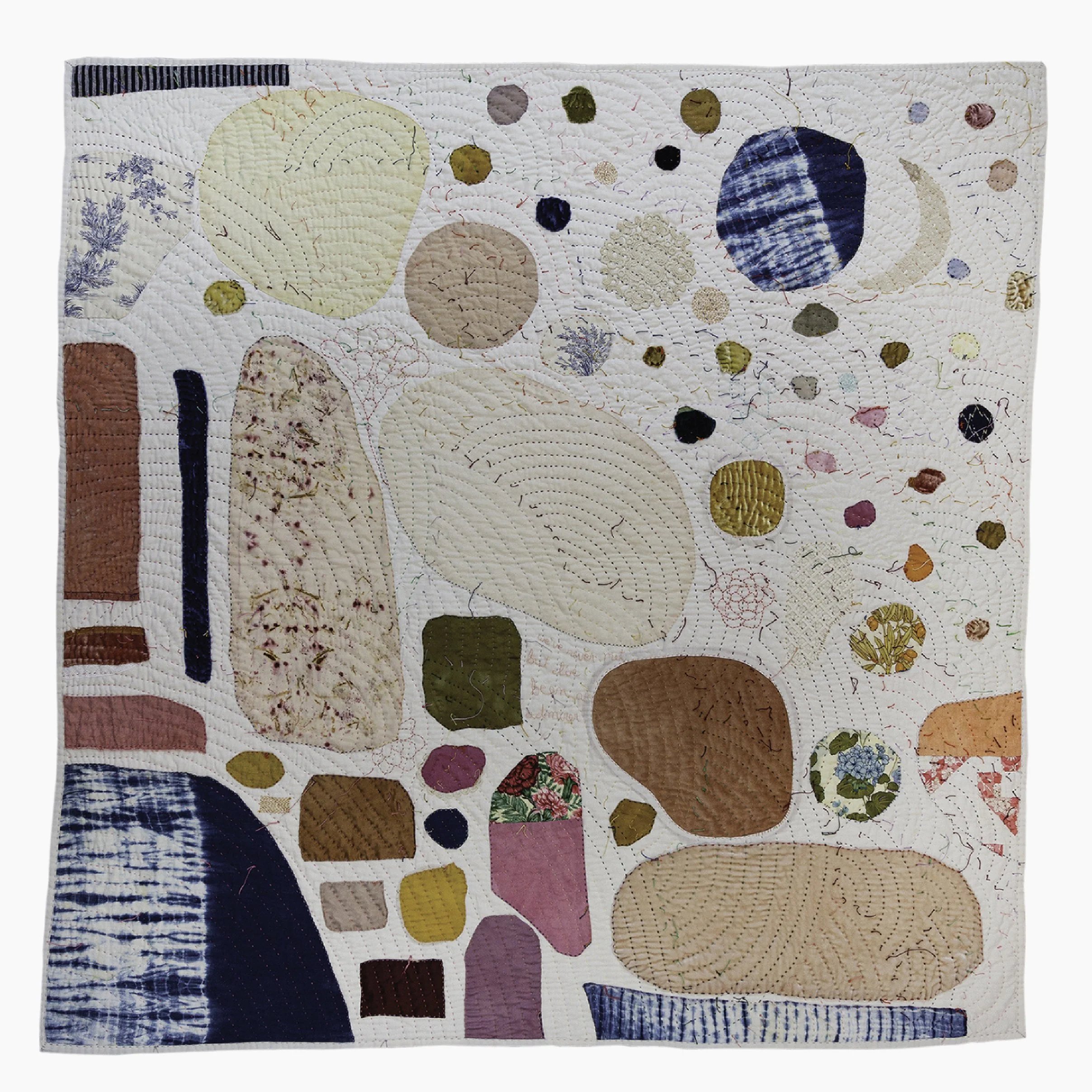 Wholecloth Hand Appliqué with a Joyful Aesthetic