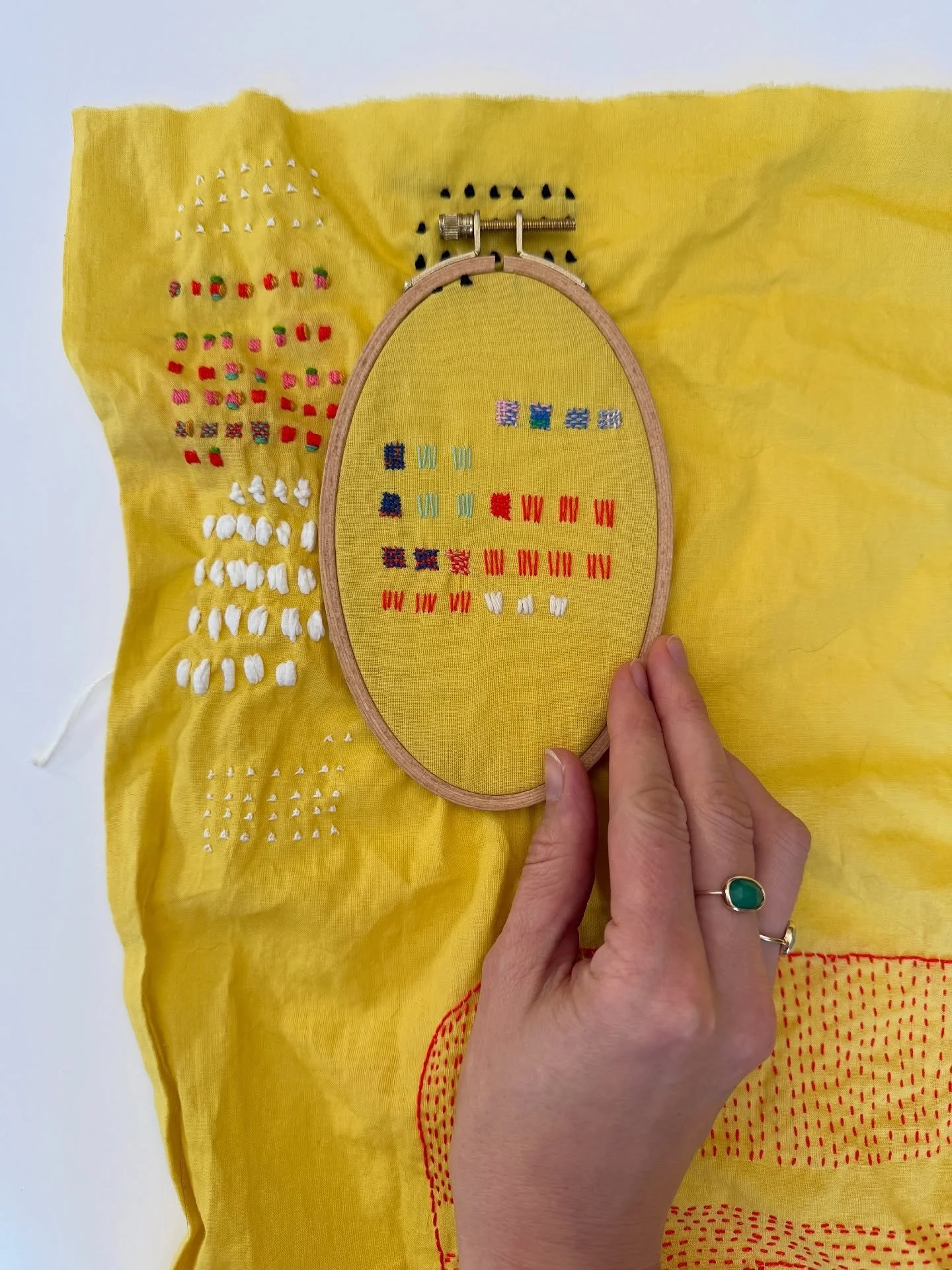 Progress on my current quilt top! Learn more about my approach to embroidery with my on-demand class: Hand Embroidered Drawing. On sale this month with code: LOVELANGUAGE25, link in bio. 

#quilt #quilttop #handembroidered #handembroidery #heidiparke