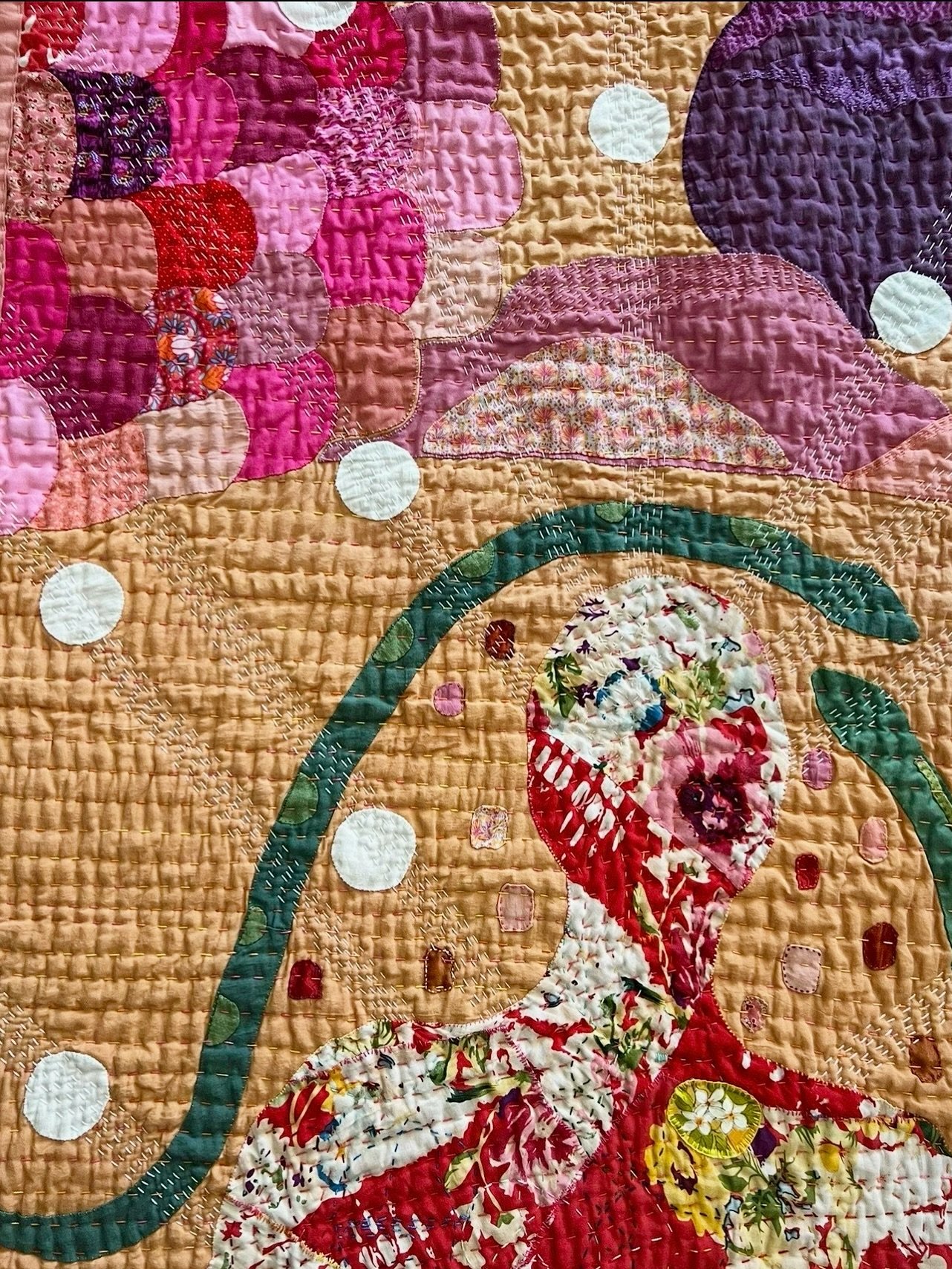 TODAY! These incredible quilters from my yearlong online class will be sharing their work on Zoom, and then the recording will be on YouTube. 

The link to join is in my bio, and on my blog. 

@lisa.lamantia.nz @cynthia_mcdonnell @scsarchet @fiberand