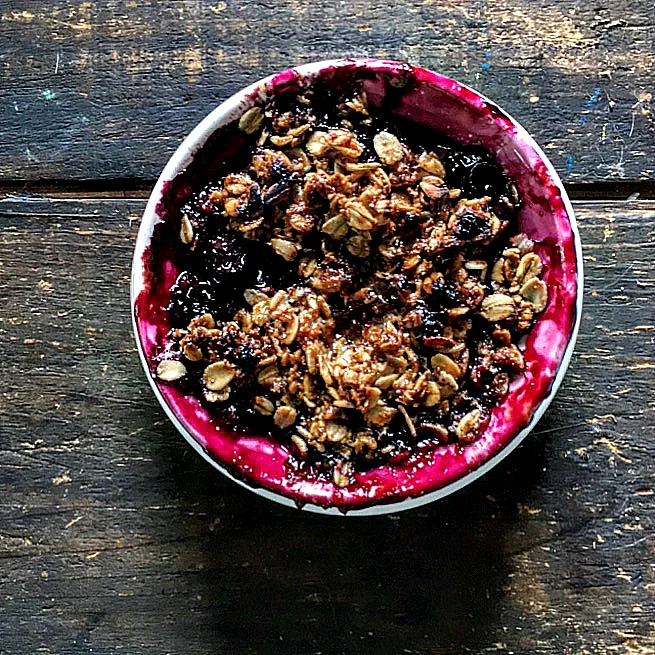 10 Minute Blueberry Crumble 