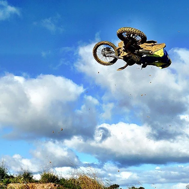 #TBT @cheyneboyd4 for being Cheyne Boyd. #simple #throwbackthursday #mx #maddog #candrink #canride #motocross @yamaha_park4mx @yamahamotoraus @shiftmxaustralia @alpinestarsaus @oakleyaus_nz #BNW www.jeffcrowphoto.com