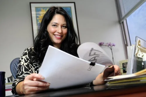 Super Woman is a Super Lawyer: Laura Izon Powell (U.S. FWN100™ '07) Named One of Northern California's Super Lawyers for the Seventh Year in a Row