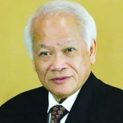Rey Pagtakhan, M.D. Member of Parliament for Winnipeg-North - Saint Paul (Manitoba) (Term 1988-2004) Minister of Western Economic Diversification (2003-2004) Minister of Veterans Affairs (2002-2003) Senior Minister for Manitoba (2002-2004) Secretary of State (Science, Research and Development) (2002–2003) Secretary of State (Asia-Pacific) (2001–2002) Parliamentary Secretary to the Prime Minister (1996-1998) Parliament of Canada The first Filipino Canadian to be elected to the Parliament of Canada.