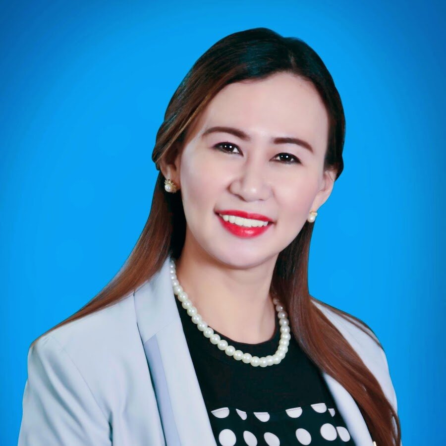 BUILDER_Divina Lory Ann Mendoza.jpg