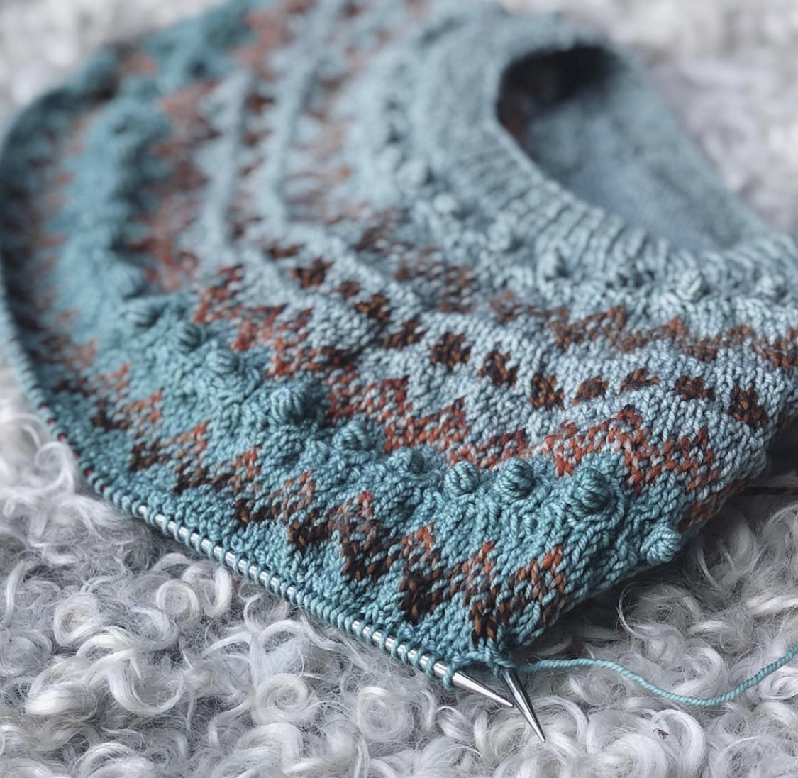 Magpie Fibers Domestic Fingering - Calypso OOAK Spincycle Dyed in the Wool - Burning Sensation @spincycleyarns