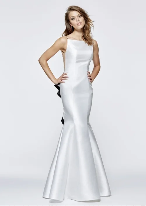 93117_Tarik_Ediz_Front.jpg