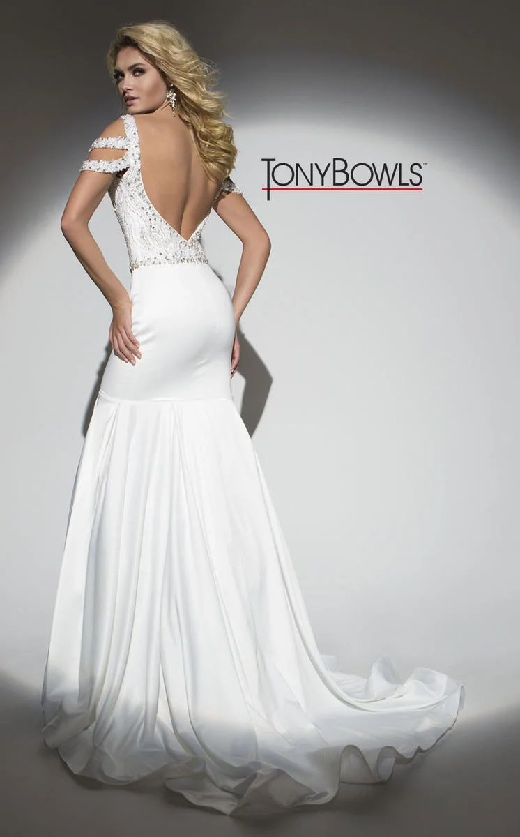 TB117175_White_Back.jpg