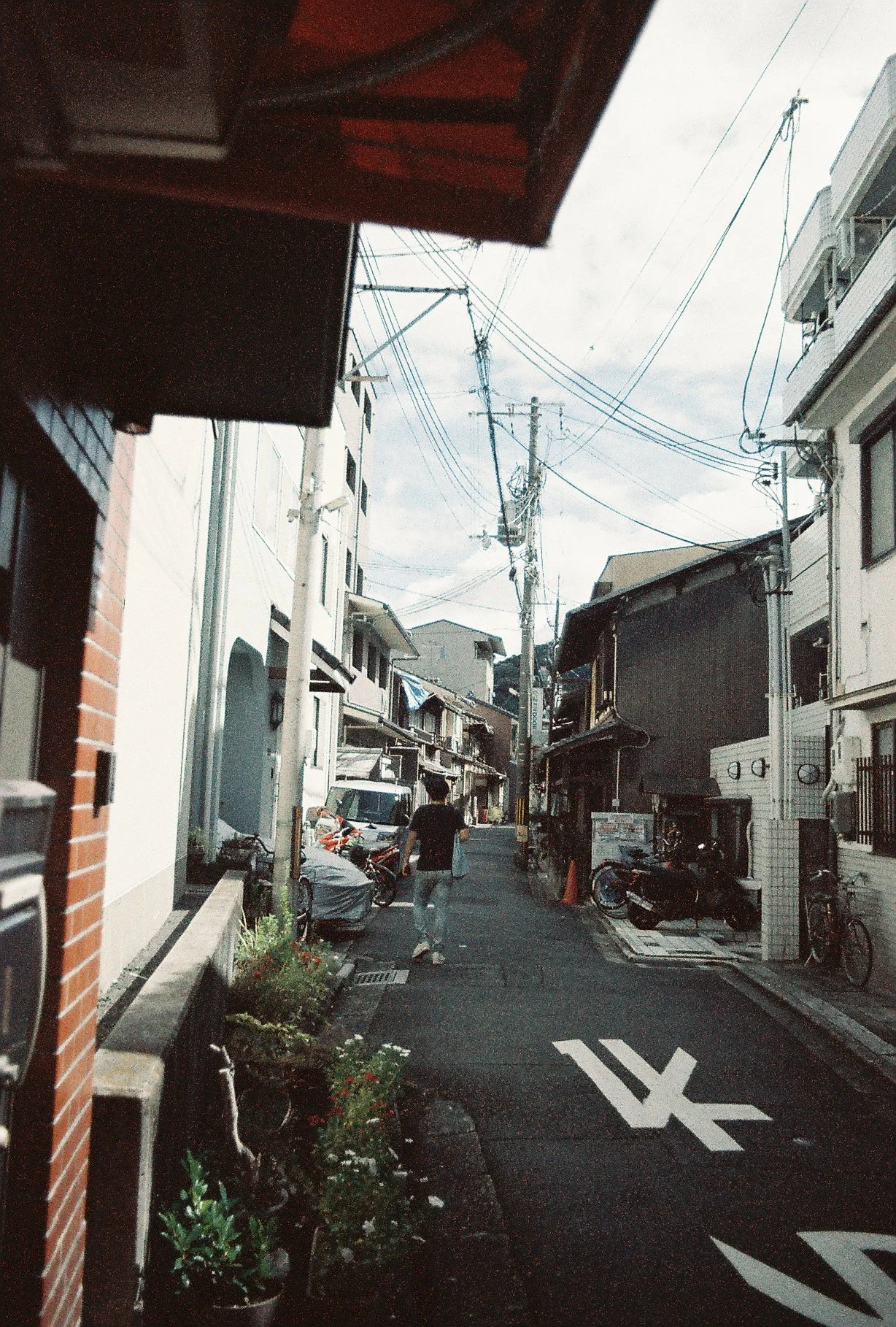 R1-02883-0007.JPG