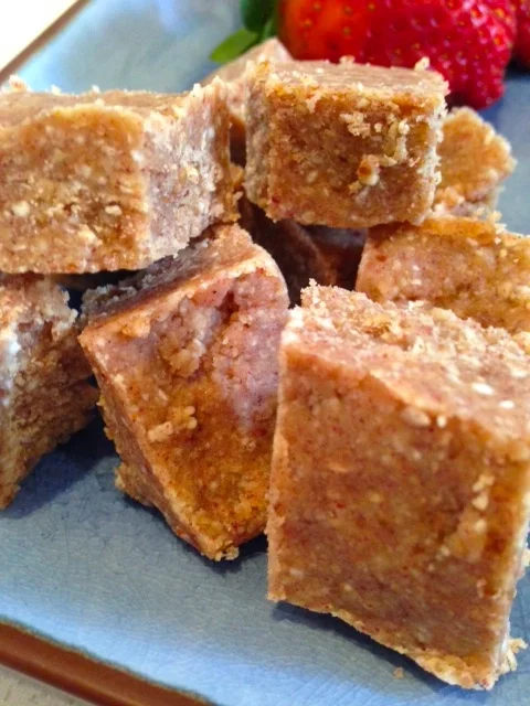 5 Minute Sweet Treat- SunBerry Cashew Slice