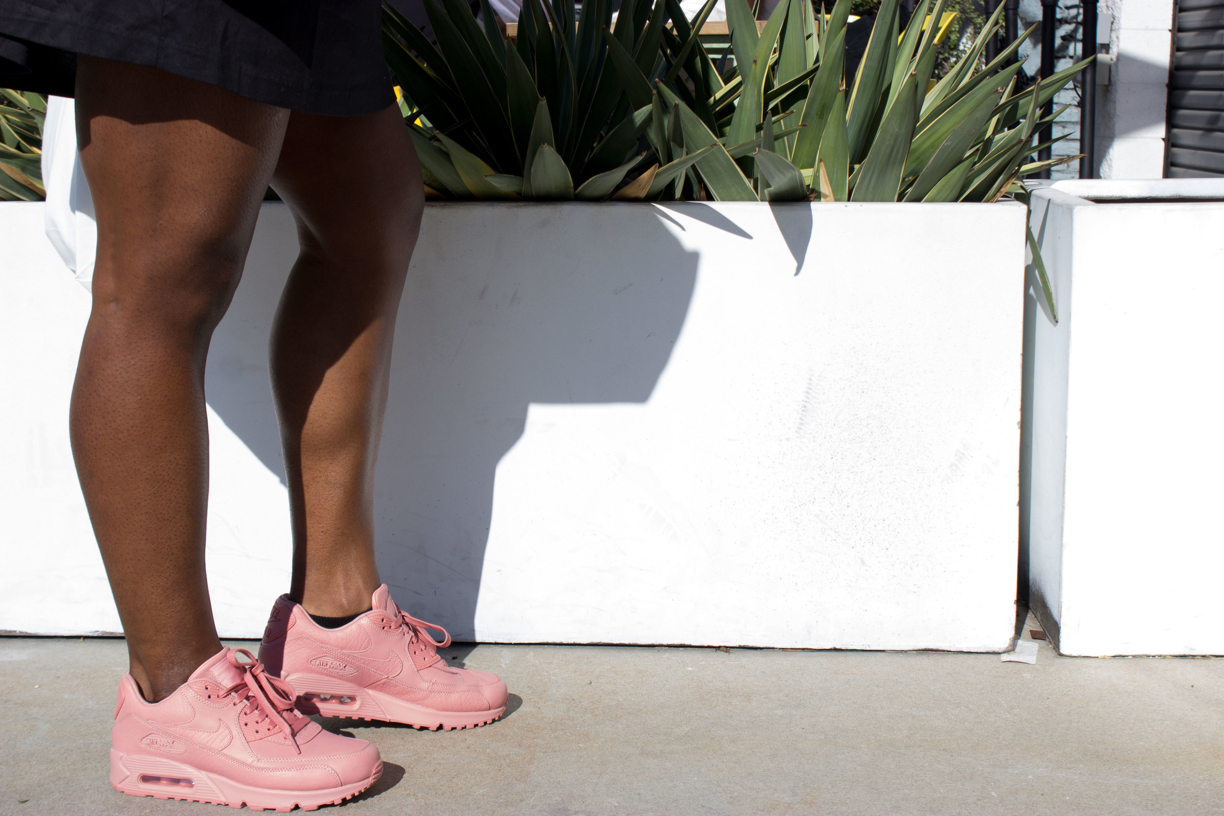 Force is female shoes 2025