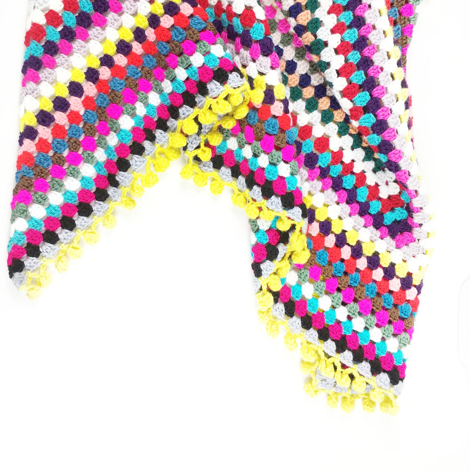 make an easy granny scarf (with pom pom edging too!)