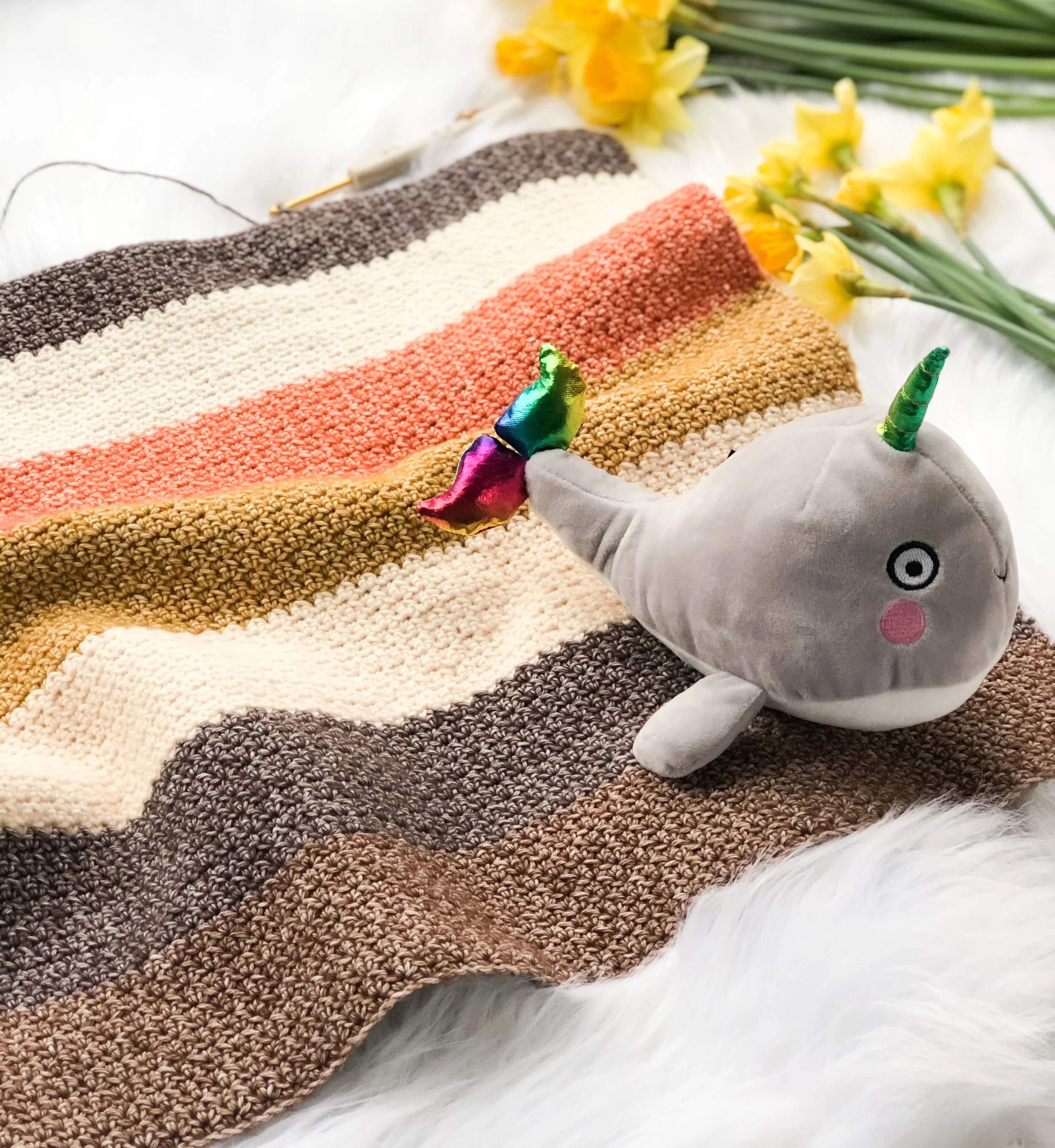 how to crochet | little roses stitch plus free pattern