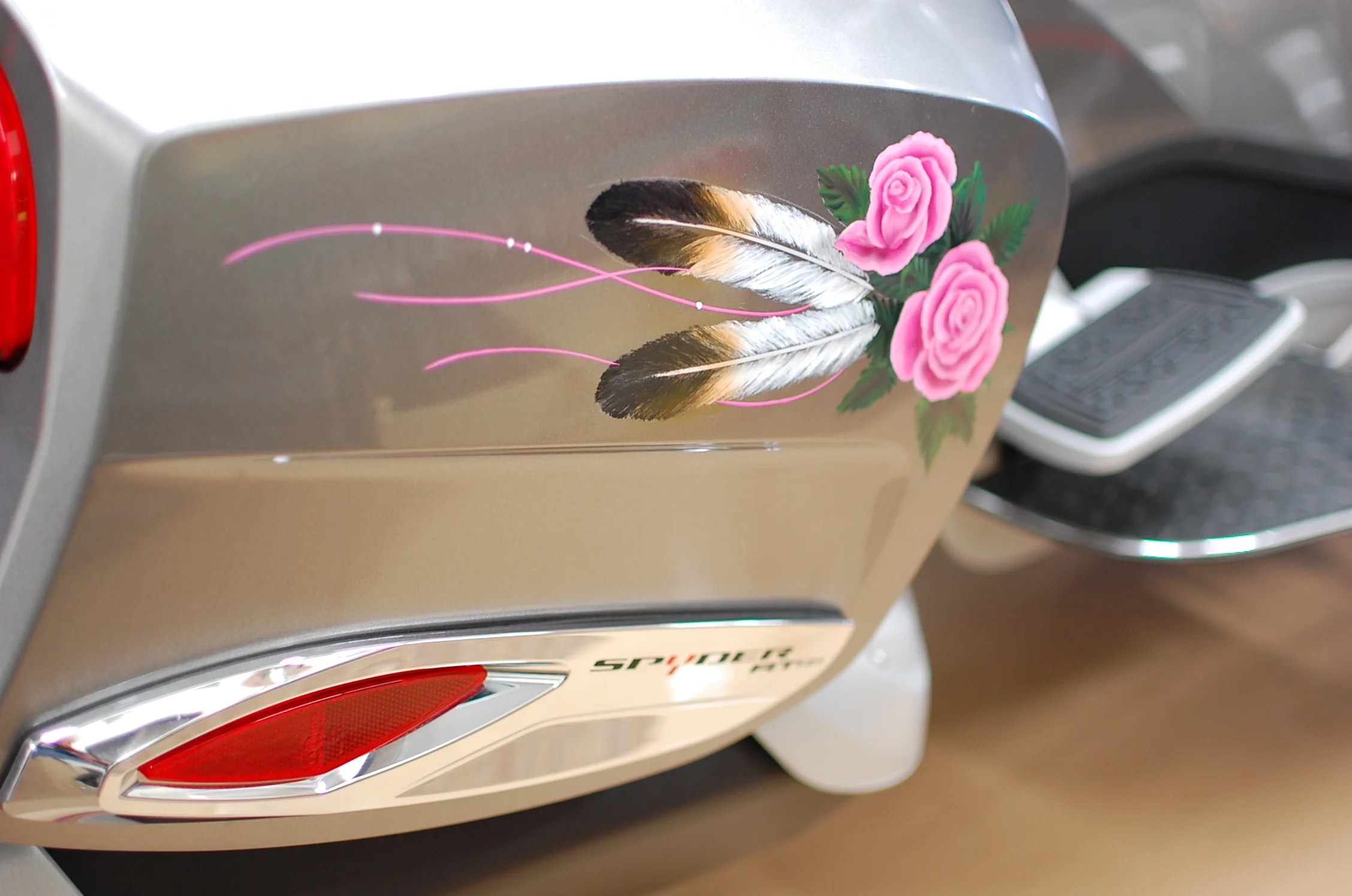 Custom Paint - Sue Hopper-3165.JPG