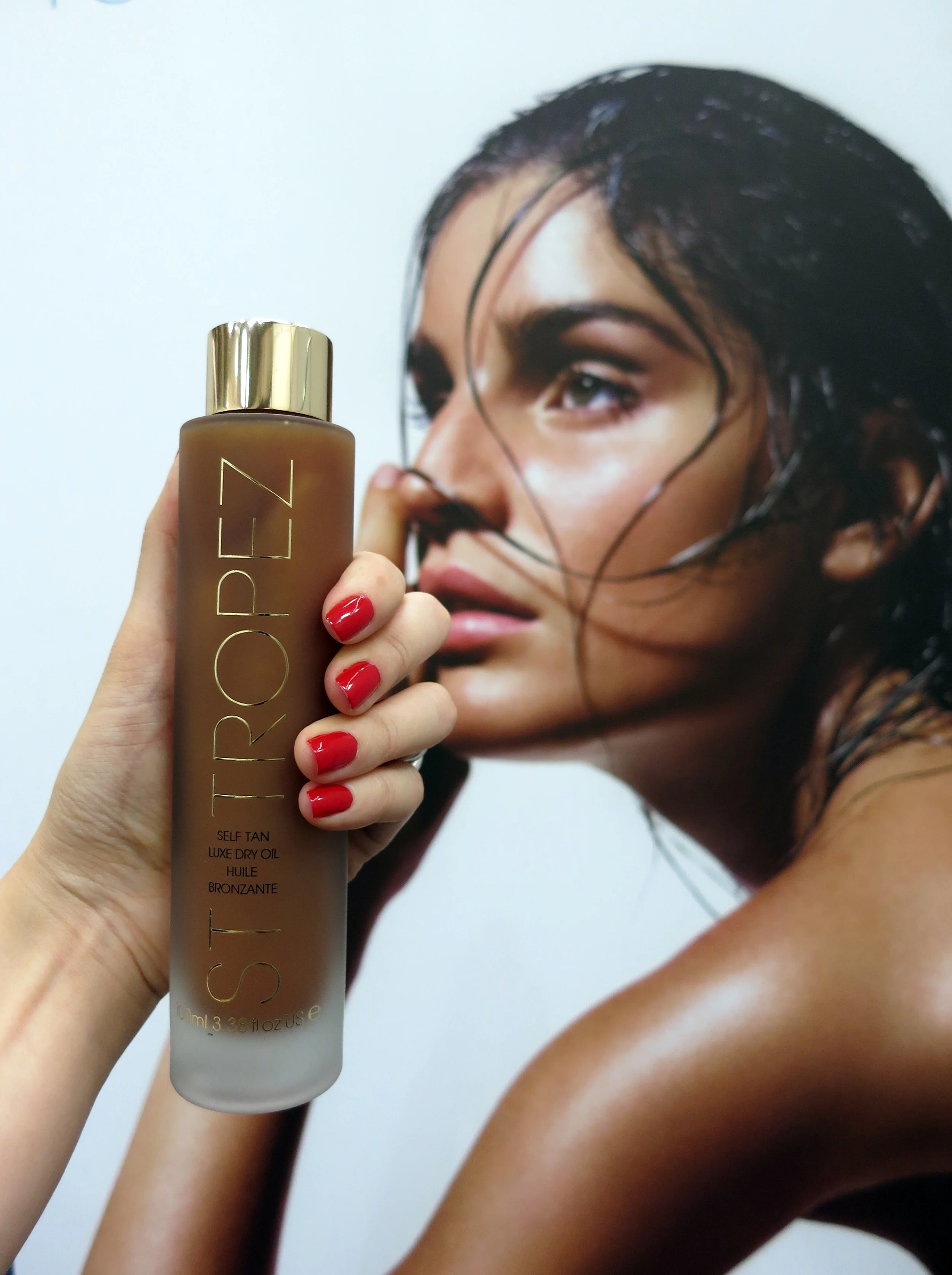 MBFWA2016_Rebecca_Vallance_backstage_St_Tropez_Luxe_Oil.jpg