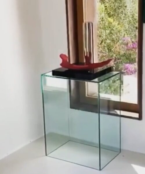 The beautiful Eden Fine Art Gallery opens in Mykonos