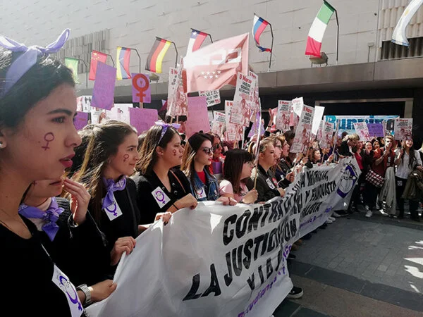 Concentración del Sindicato de Estudiantes en calle Preciados con motivo de la Huelga Feminista 8M de 2019. Author: Garabata • Wikimedia Commons
