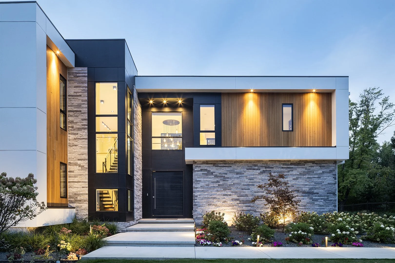 230921_12550 Beach Cir_435.jpg