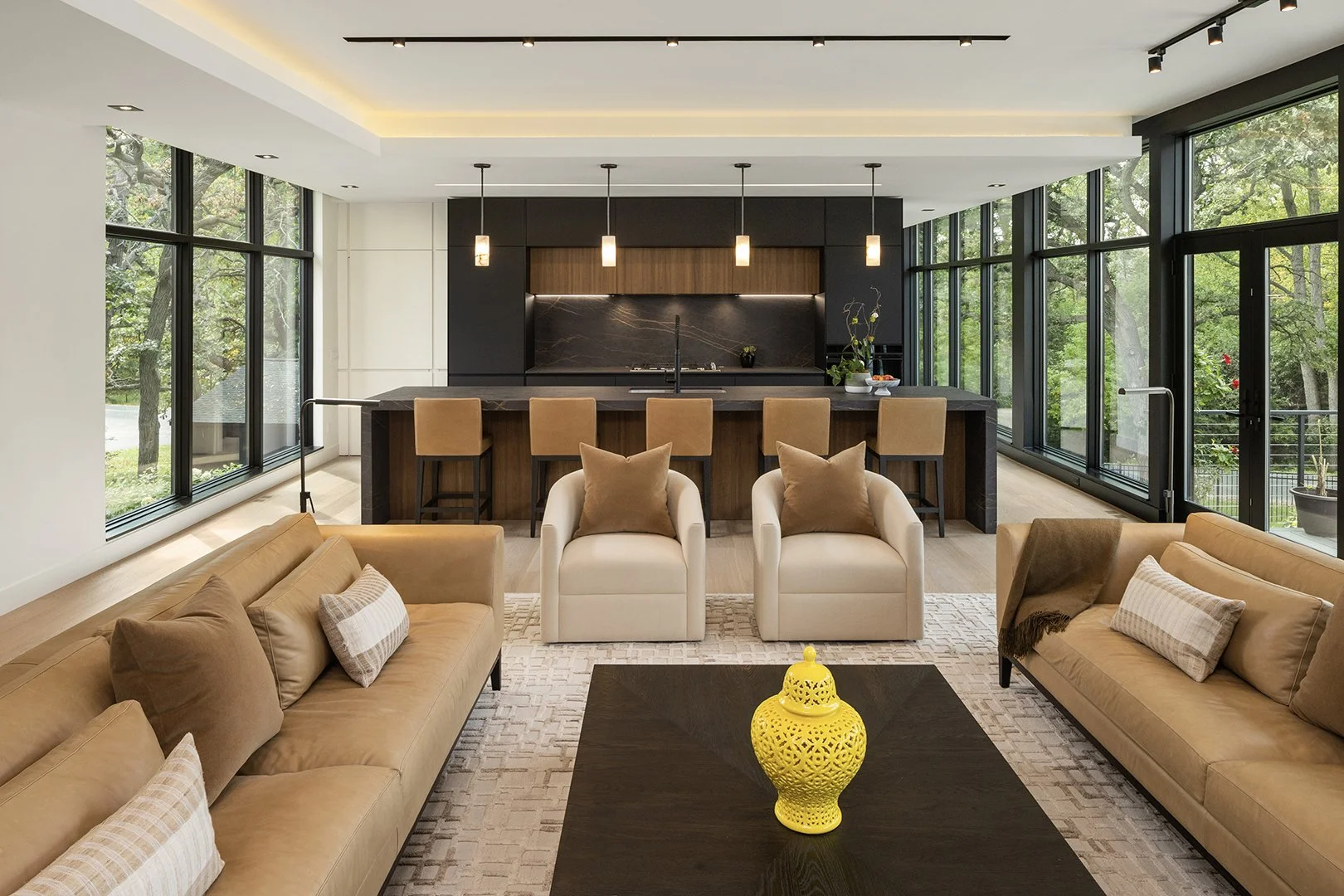 230921_12550 Beach Cir_076_1.jpg