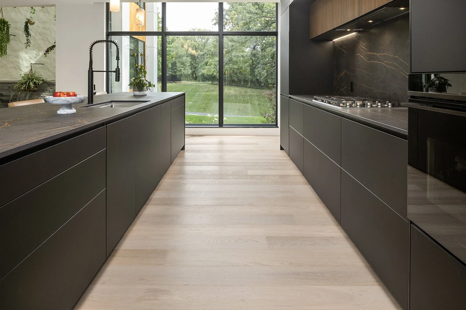 230921_12550 Beach Cir_120.jpg