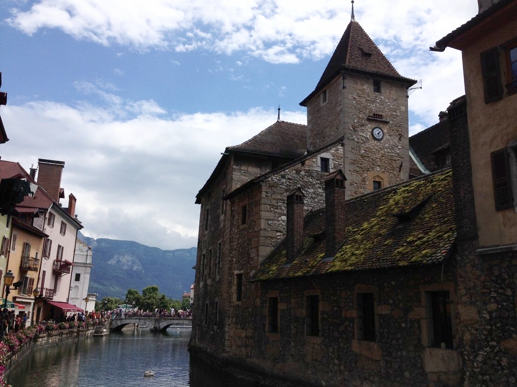 View from the Thiou River, just before it enters Annecy Lake 