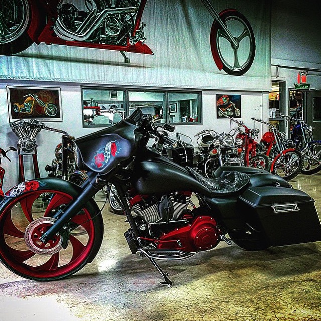 2012 CUSTOM EDDIE TROTTA STREETGLIDE BAGGER