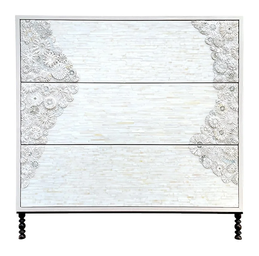 ercole-Wide3Drawer-Front(5).jpg