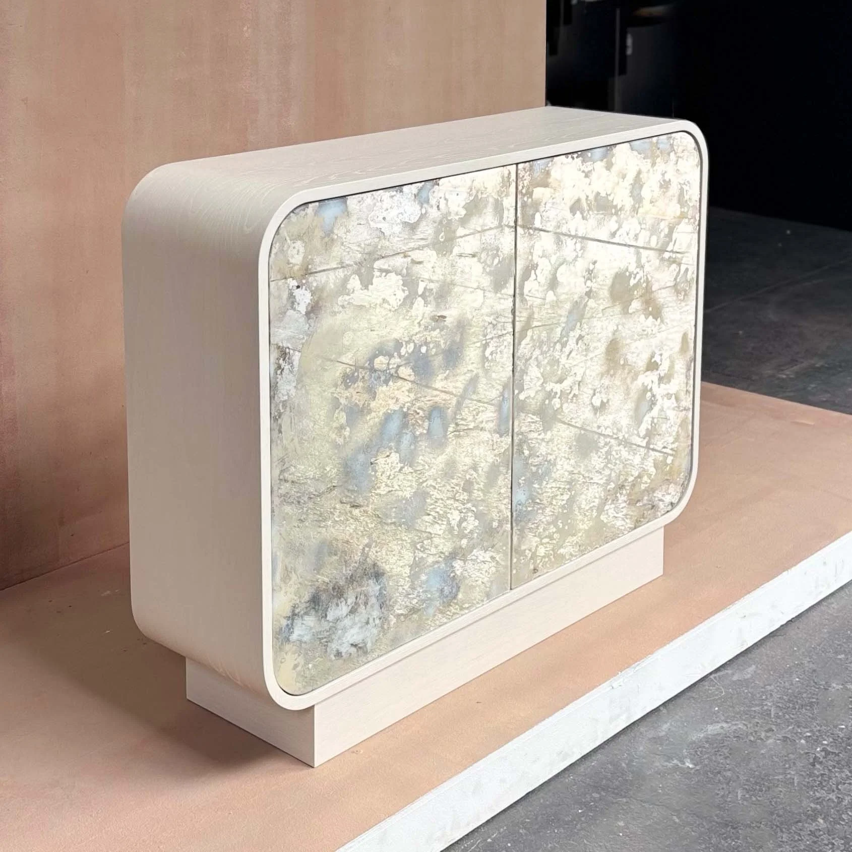 kravet mezzaluna 1.JPG