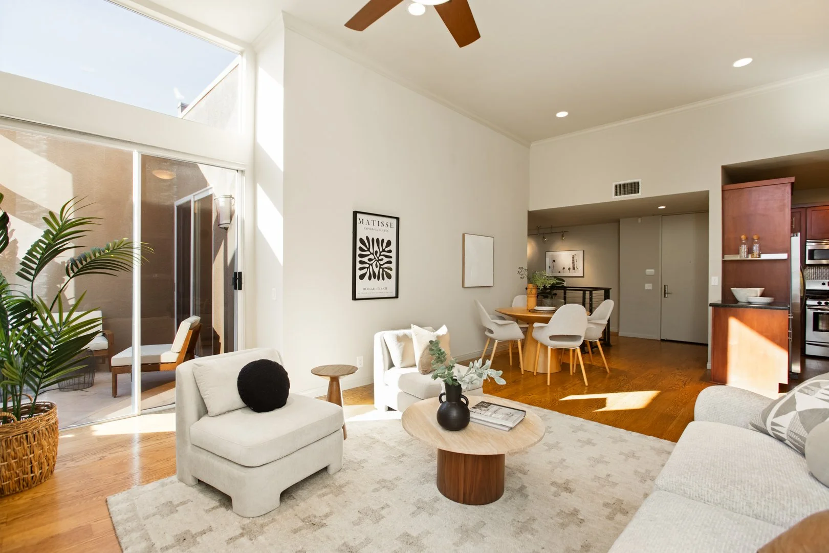 In Escrow | 1425 N Detroit St. #PH405