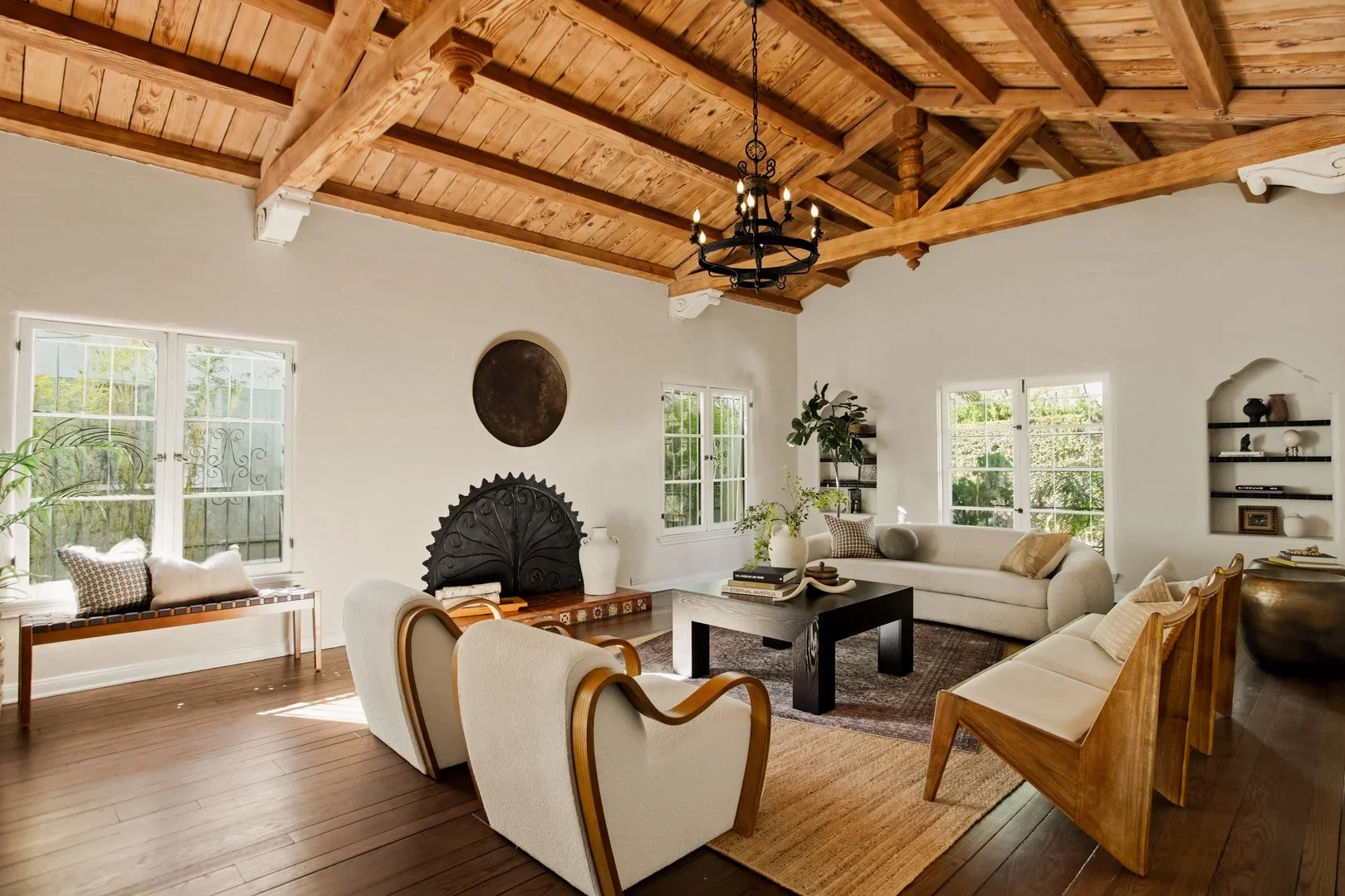 Just Listed! | 1518 N Beverly Dr