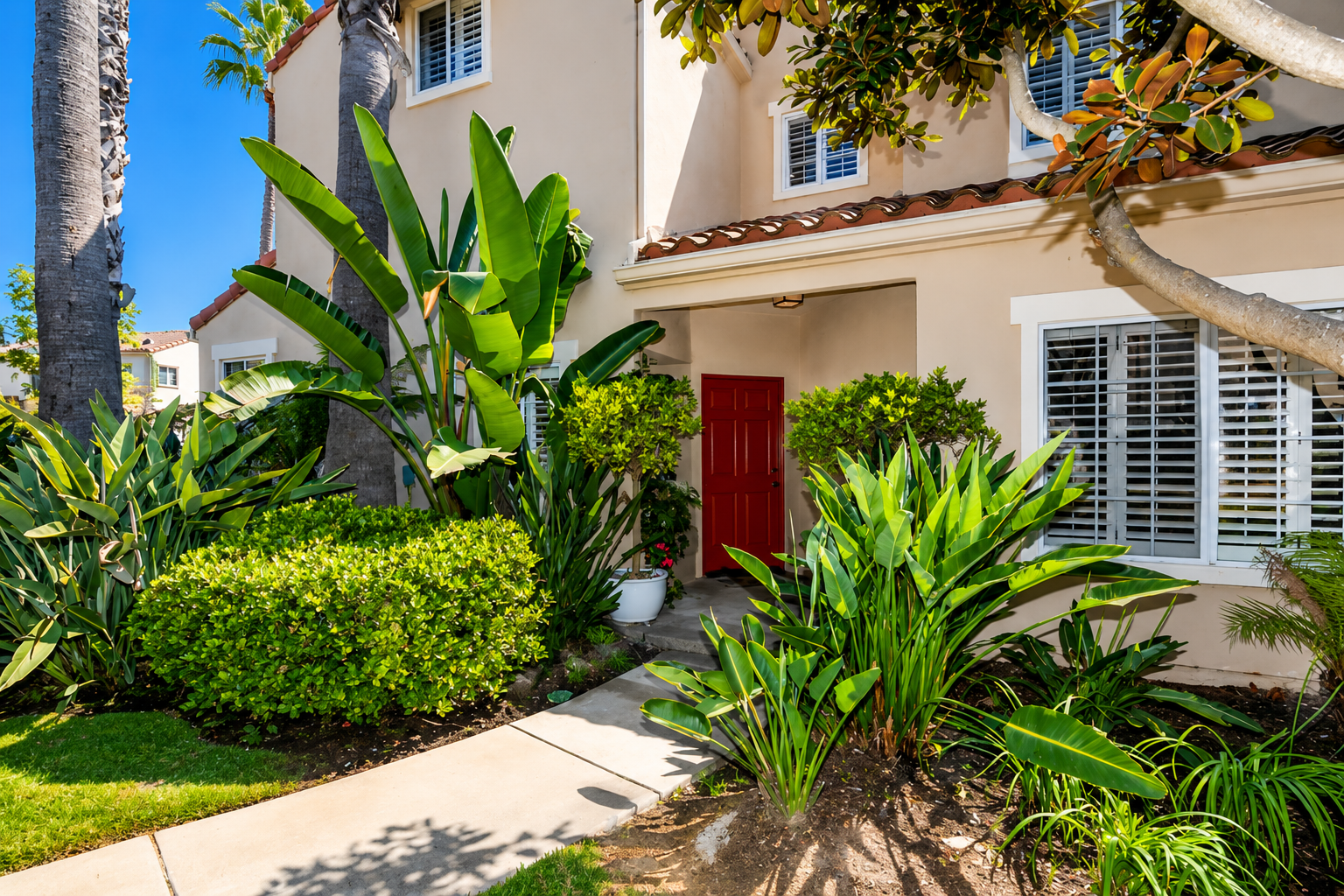 Just Sold! | 200 Chandon