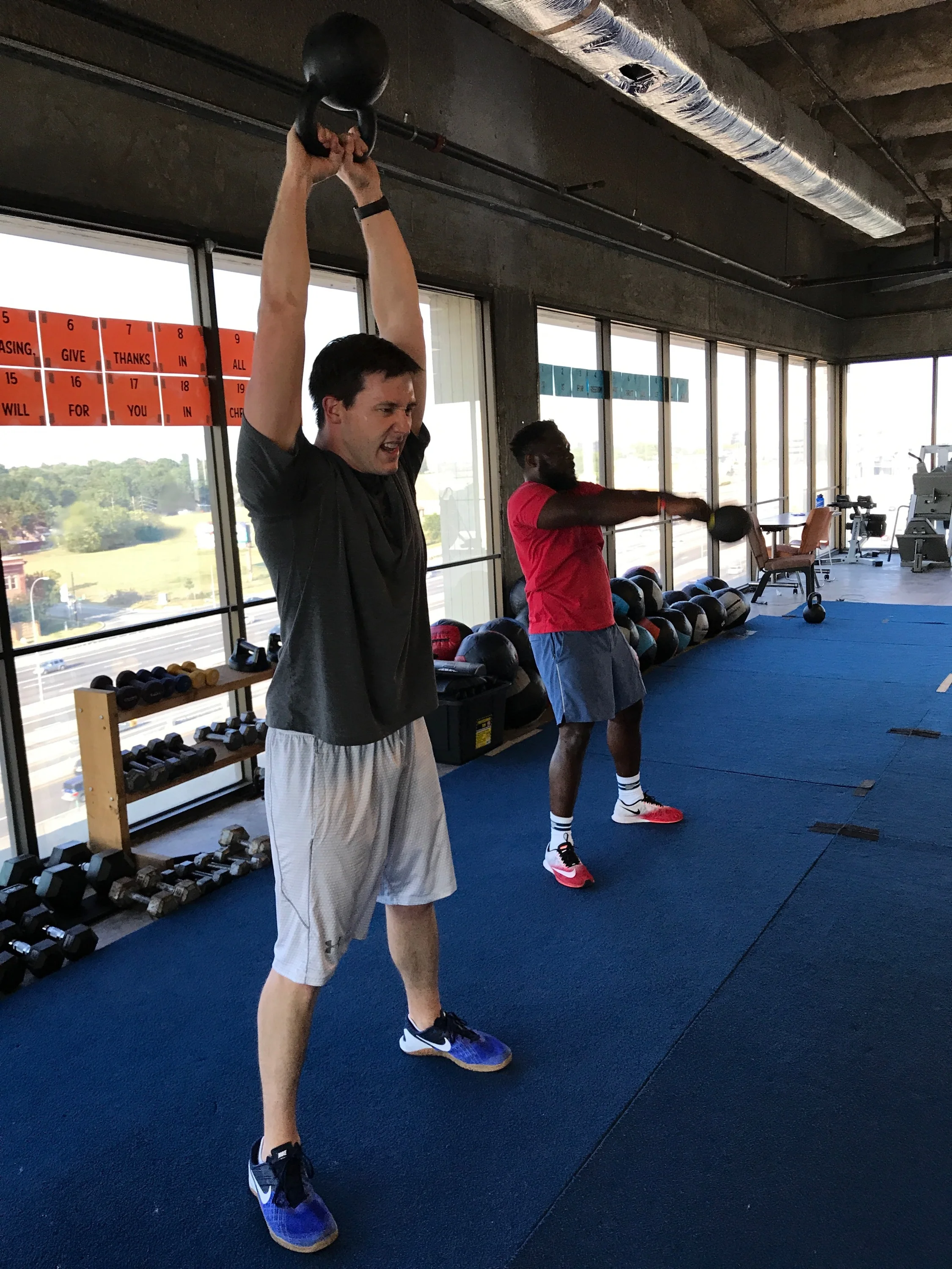 Love those long shorts Brett...