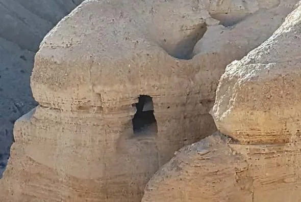 qumran-caves-in-judean-desert-israel.jpg