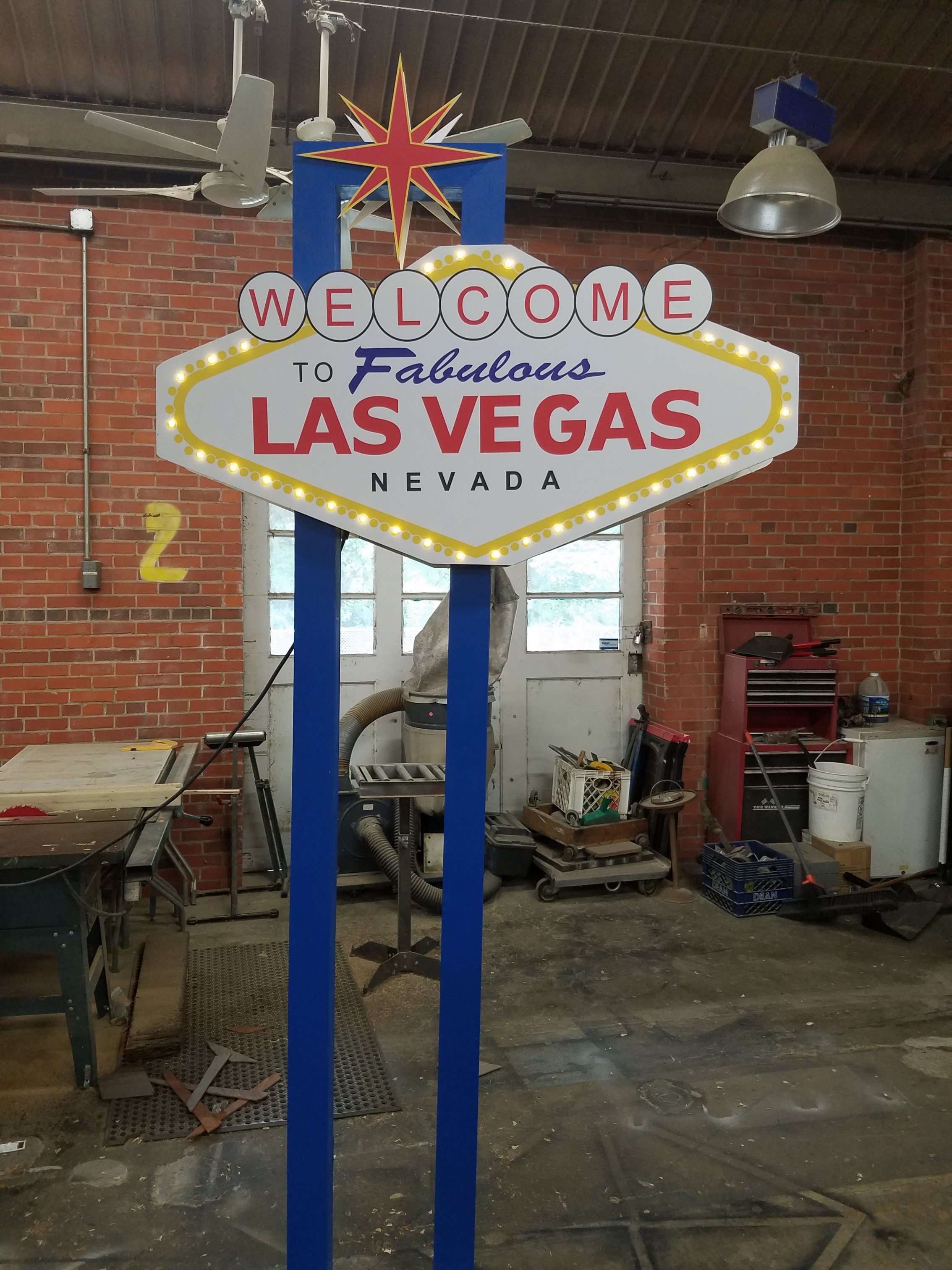 Welcome to Vegas Sign.jpg